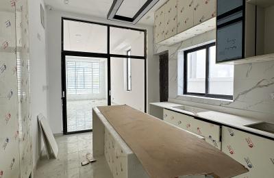 4-bedroom fully detached duplex with swimming pool
