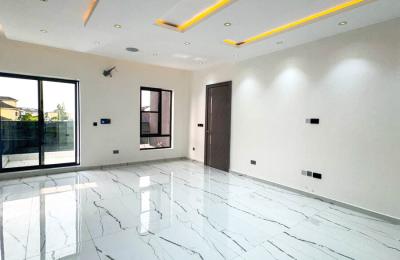 5 bedroom luxury duplex with swimming pool