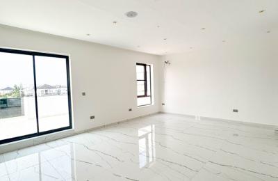 5 bedroom luxury duplex with swimming pool