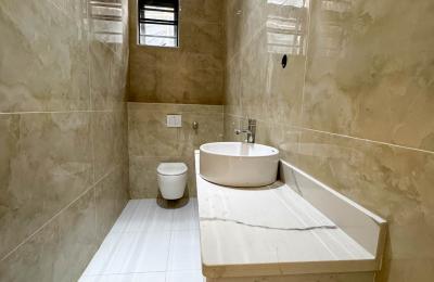 Luxury 6 bedroom fully detached duplex with swimming pool