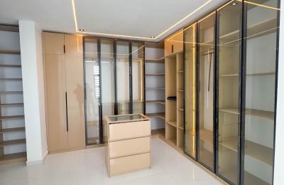 Luxury 6 bedroom fully detached duplex with swimming pool