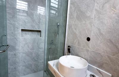 Luxury 6 bedroom fully detached duplex with swimming pool