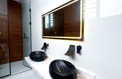 Contemporary 5 bedroom fully detached duplex with swimming pool