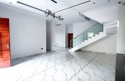 5 bedroom fully detached duplex with swimming pool