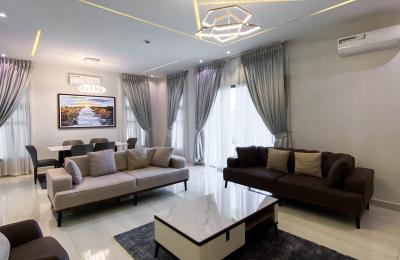5 bedroom fully detached duplex with swimming pool