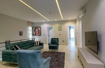 5 bedroom fully detached duplex with swimming pool