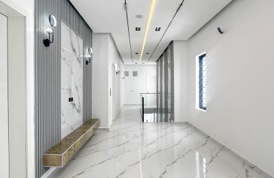 5 bedroom fully detached duplex with swimming pool