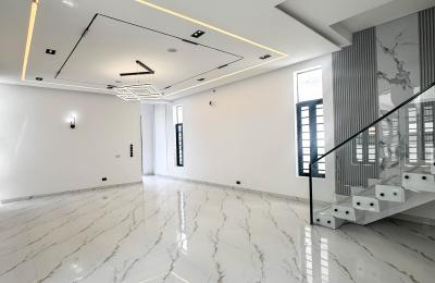 5 bedroom fully detached duplex with swimming pool