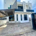 Contemporary 5 bedroom fully detached