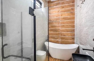 Contemporary 4 bedroom fully detached
