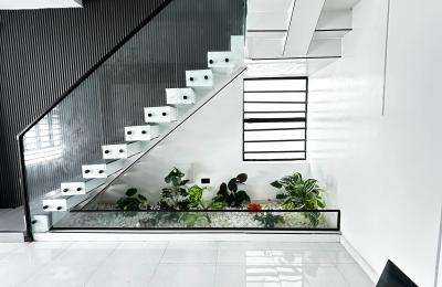 Contemporary 4 bedroom fully detached
