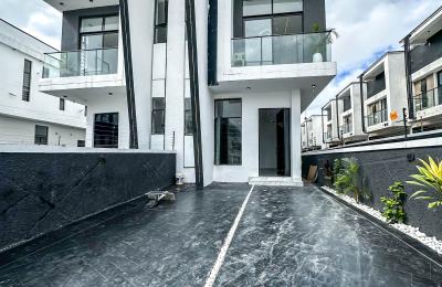 4 bedroom semidetached duplex