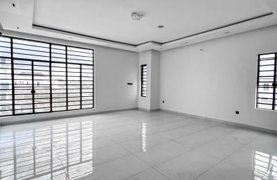 5 bedroom fully detached duplex with swimming pool