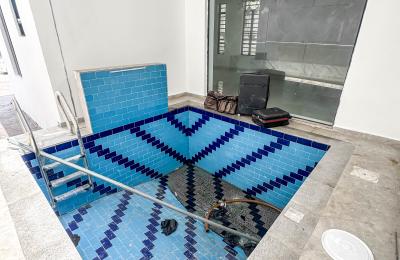 5 bedroom fully detached duplex with swimming pool