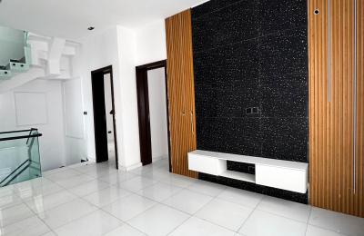 5 bedroom fully detached duplex with swimming pool