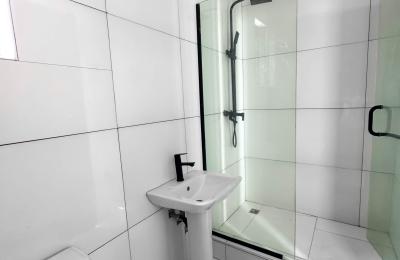 5 bedroom fully detached duplex with swimming pool