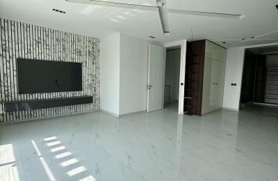 Luxury 5 Bedroom Fully Detached Duplex