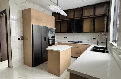 Contemporary 5 Bedroom Fully Detached Duplex with BQ