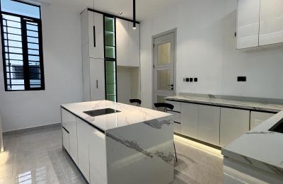 Luxury 5 Bedroom Fully Detached Duplex with Swimming Pool