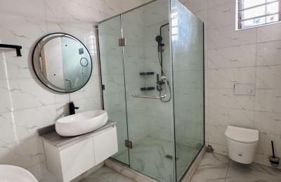 Luxury 5 Bedroom Fully Detached Duplex with Swimming Pool