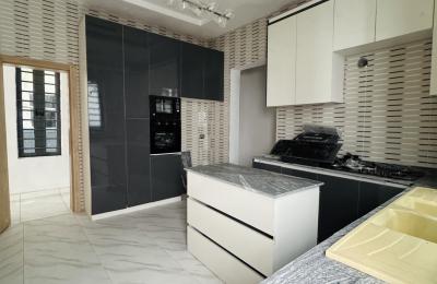 Luxury 5 Bedroom Fully Detached Duplex with Swimming Pool