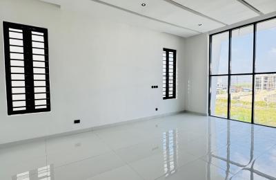 Luxury 4 Bedroom Fully Detached Duplex