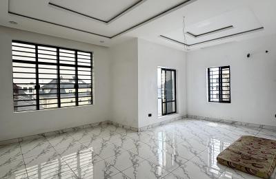 Luxury 2 Bedroom Apartment Suitable For Shortlet