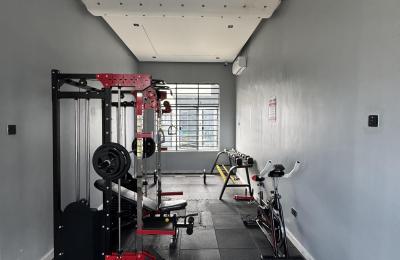 Contemporary 2 Bedroom Apartment