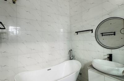 Luxury 5 Bedroom Fully Detached Duplex with Swimming Pool