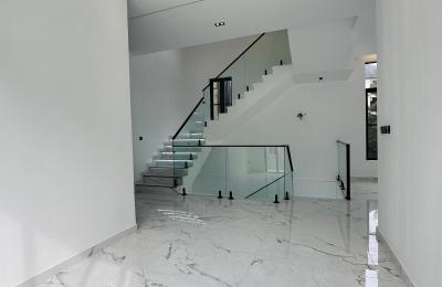 Contemporary 6 Bedroom Fully Detached Duplex with Swimming pool