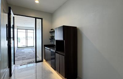 Luxury 5 Bedroom Fully Detached Duplex with Swimming Pool