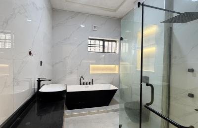 Contemporary 6 Bedroom Fully Detached Duplex