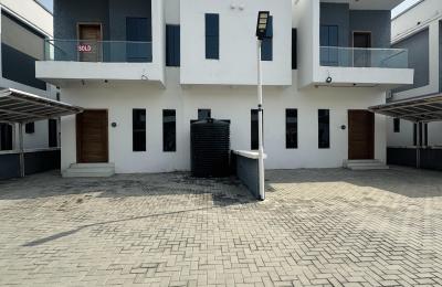 Contemporary 4 Bedroom Semi-Detached Duplex with BQ