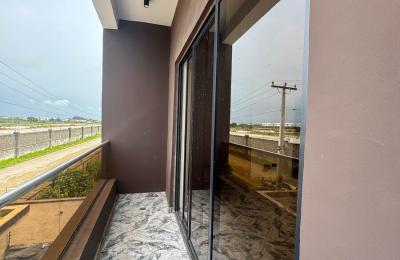 4 Bedroom Fully Detached Duplex