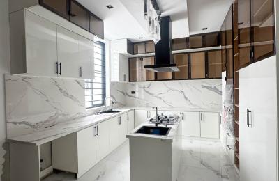 Contemporary 5 Bedroom Fully Detached Duplex