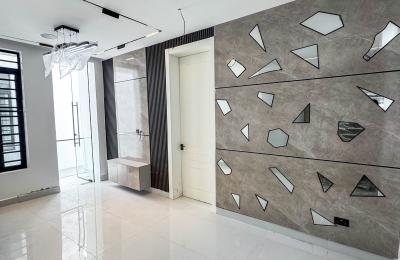 Contemporary 5 Bedroom Fully Detached Duplex