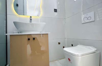 Contemporary 5 Bedroom Fully Detached Duplex