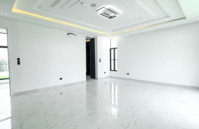 Luxury 5 Bedroom Fully Detached Duplex with BQ
