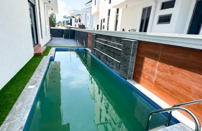 Luxury 5 Bedroom Fully Detached Duplex with BQ