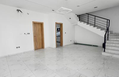 4 Bedroom Terraced Duplex