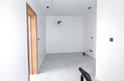 4 Bedroom Terraced Duplex