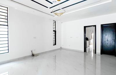 Contemporary 4 Bedroom Fully Detached Duplex