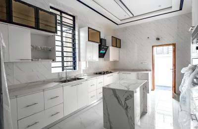 Contemporary 4 Bedroom Fully Detached Duplex