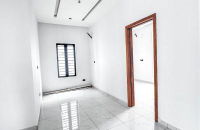 Contemporary 5 Bedroom Fully Detached with BQ