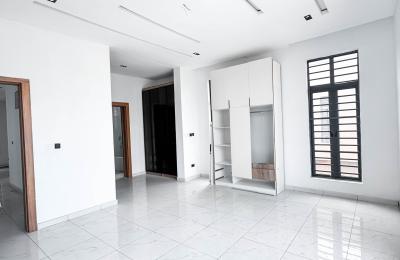 Contemporary 5 Bedroom Fully Detached with BQ