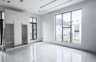 Contemporary 5 Bedroom Fully Detached with BQ