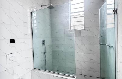 Contemporary 5 Bedroom Fully Detached with BQ