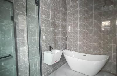 Modern 5 Bedroom Semi-Detached Duplex