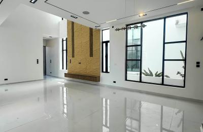 Contemporary 5 Bedroom Fully Detached Duplex with BQ