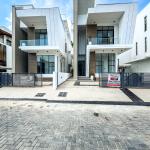 Contemporary 5 Bedroom Fully Detached Duplex with BQ